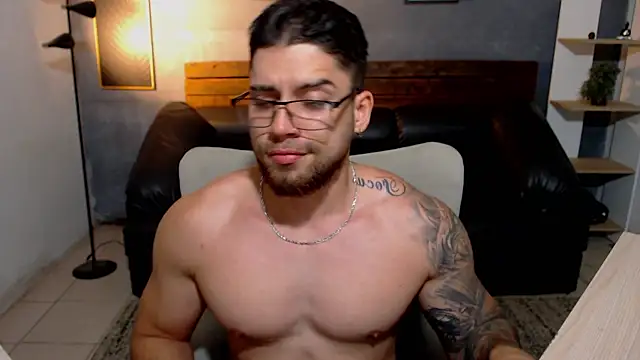 Mike montoya01 online show from June 2026 10:33:01 PM