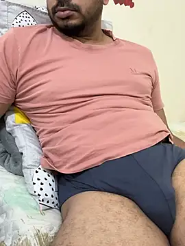 Handsome8677 online show from February 2026 07:56:01 AM