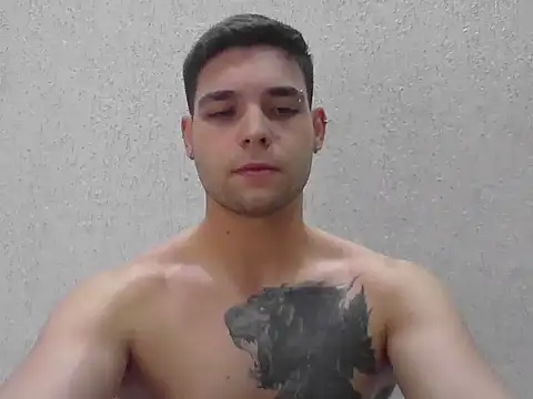 Snapshot of Zure-xxx chatting on May 2026 11:35:01 PM Zure-xxx online show from May 2026 11:35:01 PM