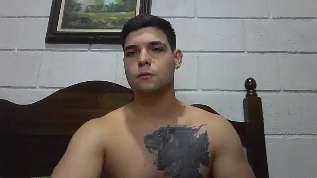 Snapshot of Zure-xxx chatting on May 2026 02:51:02 AM Zure-xxx online show from May 2026 02:51:02 AM
