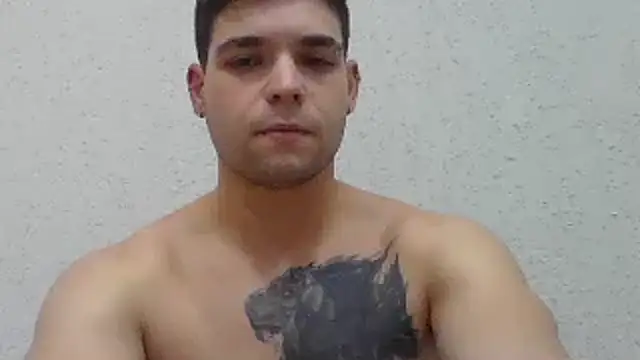 Snapshot of Zure-xxx chatting on July 2026 04:26:02 AM Zure-xxx online show from July 2026 04:26:02 AM