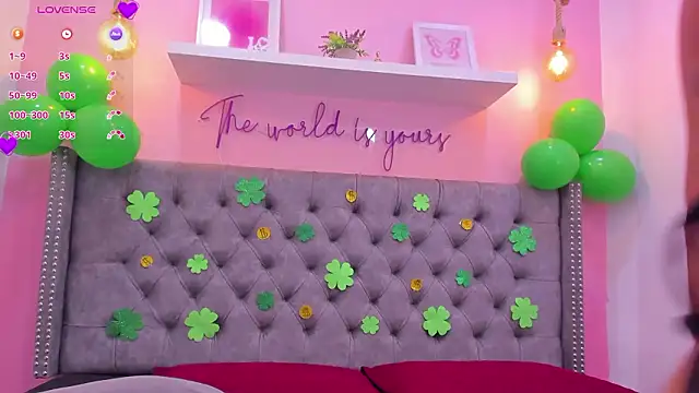 Sophiia 77 online show from March 2026 10:24:02 PM