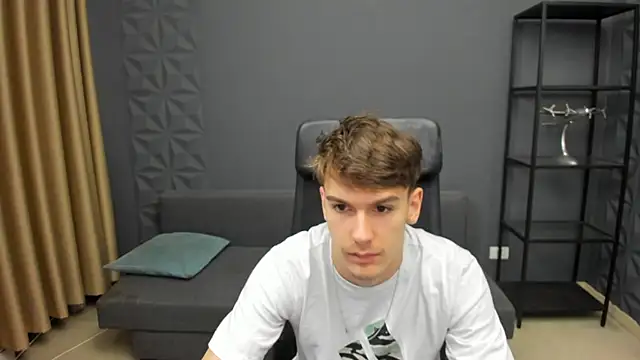 BradyFlint online show from April 2026 04:43:01 AM