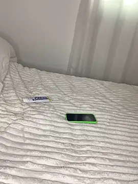 Snapshot of leozin01 chatting on December 2025 06:25:01 PM leozin01 online show from December 2025 06:25:01 PM