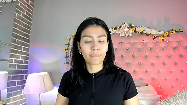 TanyaBello online show from June 2026 04:29:02 AM