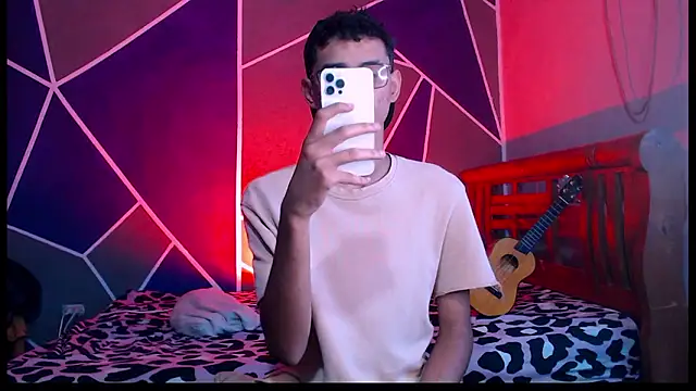 Snapshot of gsusss_feet chatting on February 2026 04:45:02 PM gsusss feet online show from February 2026 04:45:02 PM