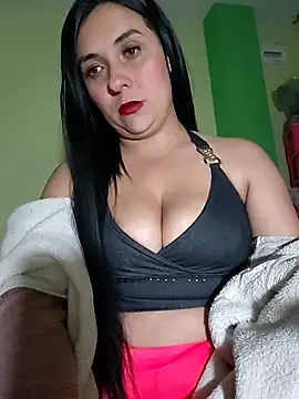 Kymberlaury online show from November 2025 03:41:01 AM