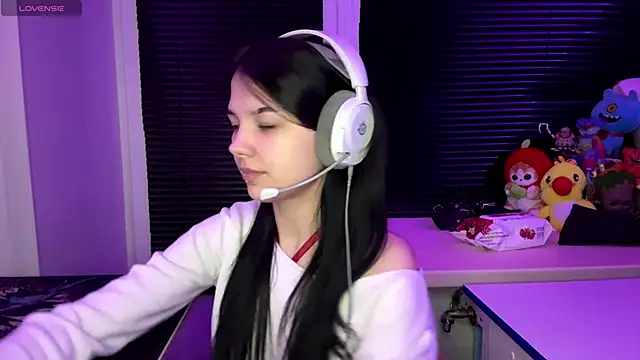 HanaMantanaDell online show from October 2025 02:24:02 PM