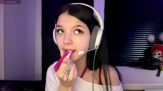 HanaMantanaDell online show from November 2025 03:03:02 PM