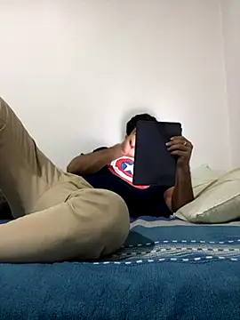 Twistermc11 online show from October 2025 05:15:02 AM