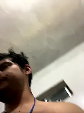 Twistermc11 online show from November 2025 04:00:01 AM