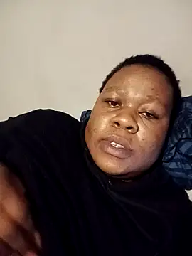 Roronae online show from March 2026 10:47:01 PM