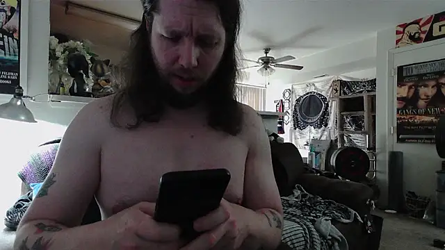 biggerisbetter12 online show from April 2026 03:06:01 PM