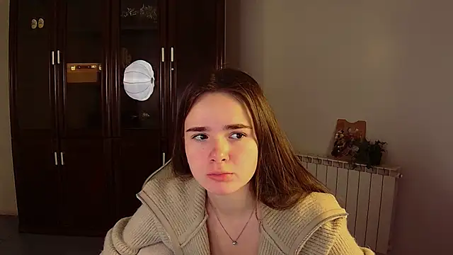 May Bloom online show from October 2025 05:19:01 AM