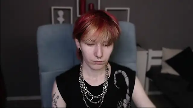 guitarandangell online show from March 2026 01:55:01 PM