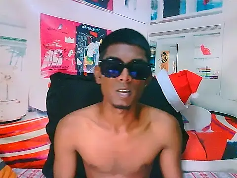 IndianThuggin online show from December 2025 05:39:02 PM