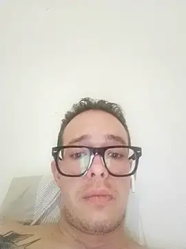 Snapshot of SlattedEndive chatting on March 2026 07:04:02 AM SlattedEndive online show from March 2026 07:04:02 AM