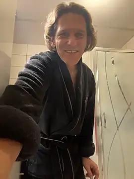 kon77777 online show from November 2025 05:49:01 AM