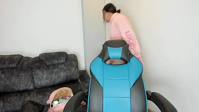 stefy bratz online show from March 2026 03:53:02 AM