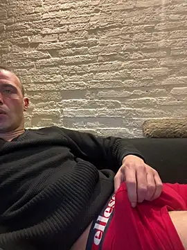 Rotteei1 online show from March 2026 05:25:01 PM