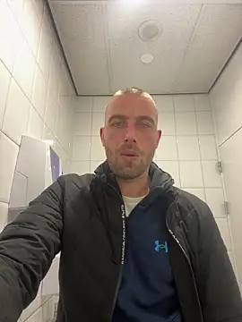 Rotteei1 online show from April 2026 12:39:01 PM