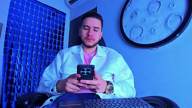 mike 257 online show from March 2026 11:25:02 AM