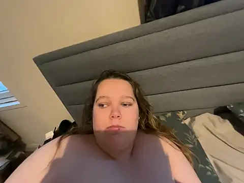 Snapshot of Scarletcum22 chatting on February 2026 08:13:01 AM Scarletcum22 online show from February 2026 08:13:01 AM