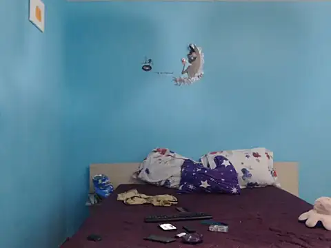 Snapshot of SaraDany chatting on April 2026 07:33:02 PM SaraDany online show from April 2026 07:33:02 PM