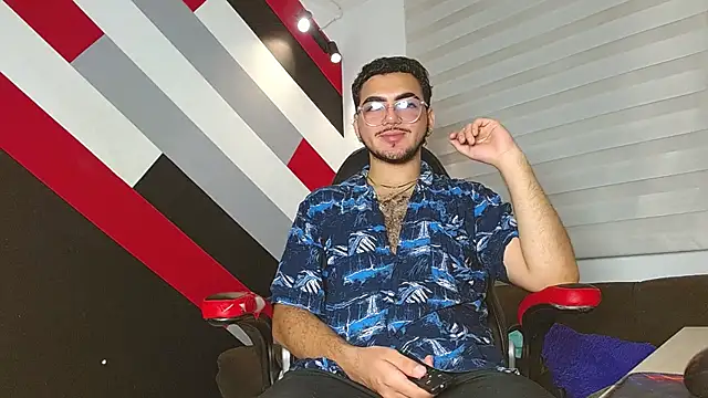 Zac Golden online show from June 2026 12:18:01 PM