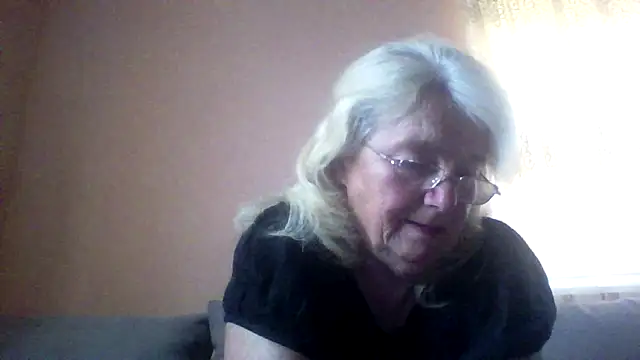 Snapshot of AmyLove353 chatting on June 2026 03:26:02 AM AmyLove353 online show from June 2026 03:26:02 AM