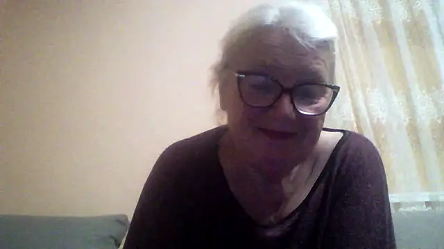 Snapshot of AmyLove353 chatting on June 2026 08:00:02 PM AmyLove353 online show from June 2026 08:00:02 PM