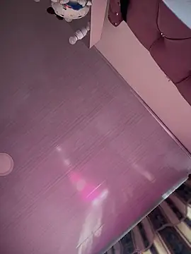 Violeet-Smith online show from March 2026 01:49:01 PM