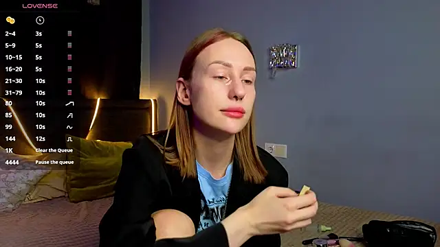 ZolaDickmann online show from October 2025 08:04:02 AM