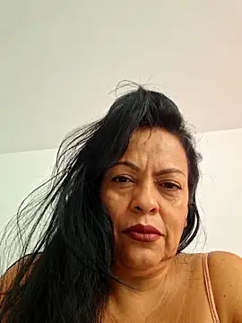 viviana-sexi online show from June 2026 01:01:02 PM