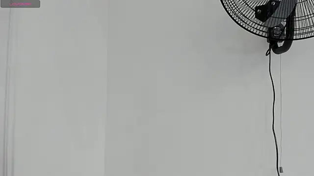 mirandaduboiss online show from April 2026 01:09:02 PM