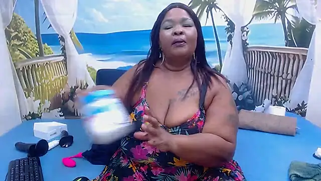 MatureMilfxxx online show from April 2026 04:23:01 PM