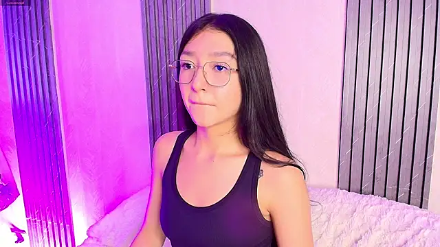 Snapshot of sydney_miller_ chatting on June 2026 12:11:01 AM sydney miller online show from June 2026 12:11:01 AM