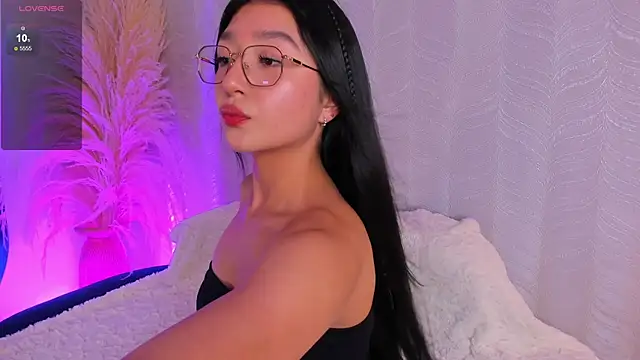 Snapshot of sydney_miller_ chatting on July 2026 01:33:01 AM sydney miller online show from July 2026 01:33:01 AM