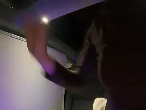 Snapshot of karenchaaan chatting on November 2025 09:31:01 AM karenchaaan online show from November 2025 09:31:01 AM