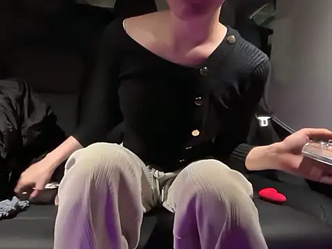 Snapshot of karenchaaan chatting on November 2025 09:30:01 AM karenchaaan online show from November 2025 09:30:01 AM