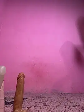 Gigi Scott  online show from April 2026 12:02:02 AM