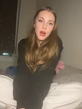 elliepixie online show from April 2026 12:41:02 AM