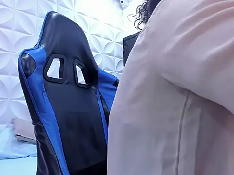 agata18  online show from March 2026 12:11:02 PM