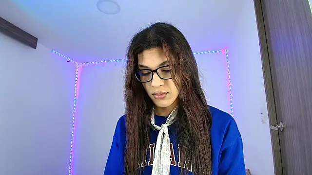 Arimoonn online show from March 2026 11:59:02 PM