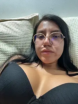 violetbunnyy1 online show from December 2025 02:49:01 AM