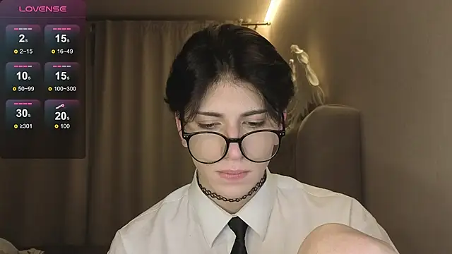 Snapshot of Oliver_star_boy_ chatting on January 2026 05:38:01 PM Oliver star boy online show from January 2026 05:38:01 PM