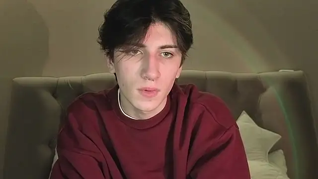 Snapshot of Oliver_star_boy_ chatting on February 2026 05:53:01 PM Oliver star boy online show from February 2026 05:53:01 PM