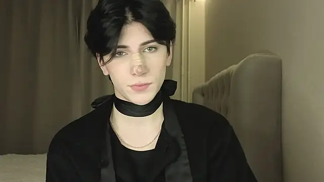 Snapshot of Oliver_star_boy_ chatting on February 2026 04:27:02 PM Oliver star boy online show from February 2026 04:27:02 PM