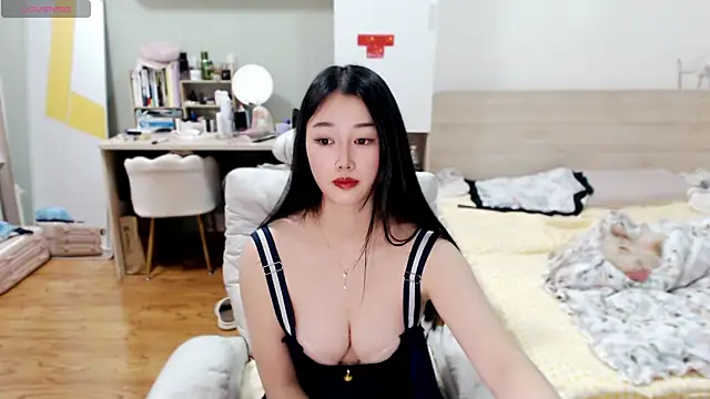 TT-07 online show from November 2025 04:18:02 PM