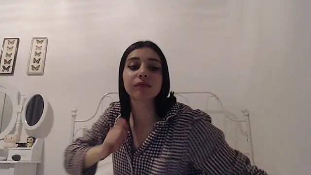 bellefleurrr online show from April 2026 11:16:01 PM